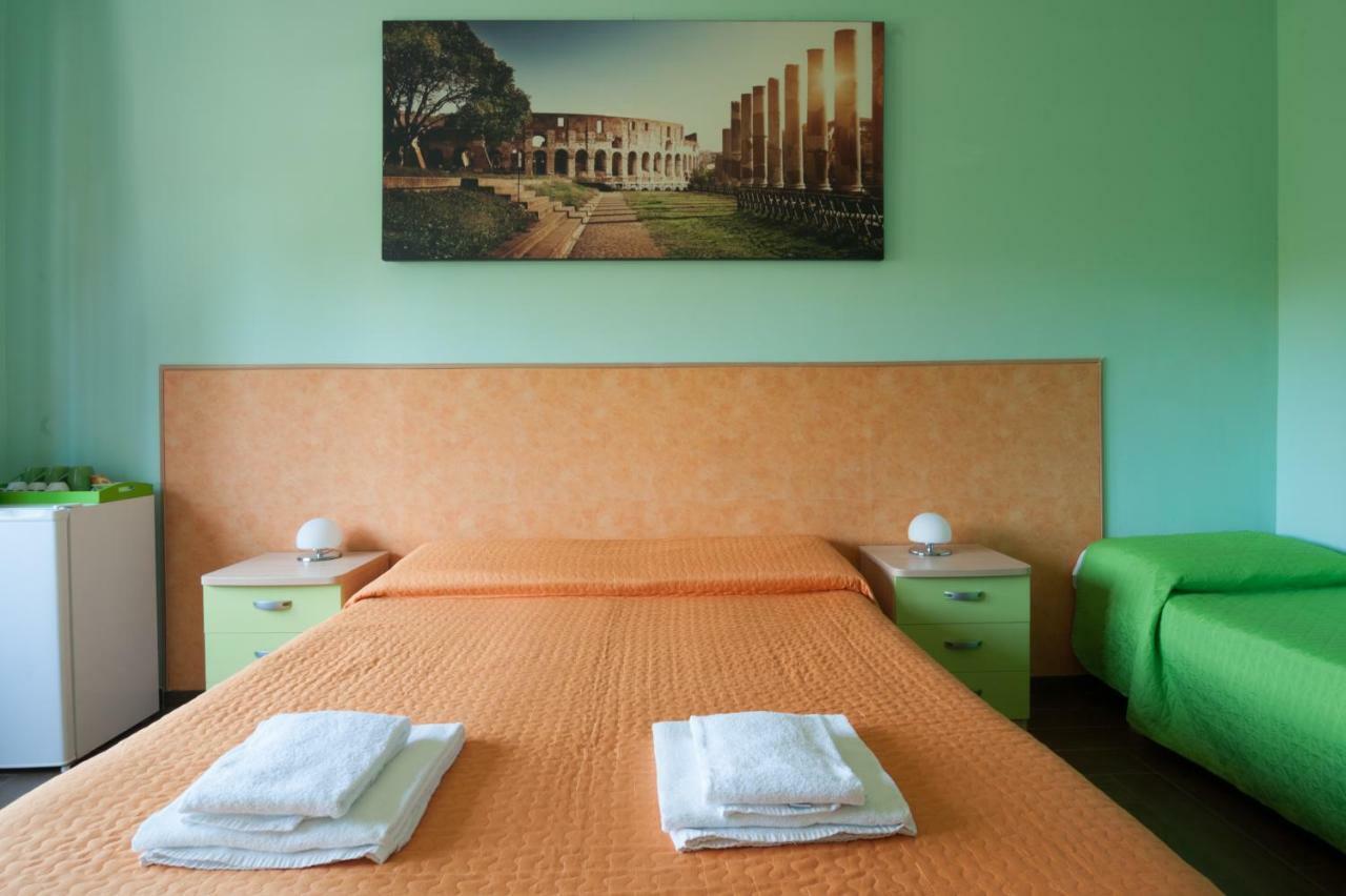 Отель World Wide Bed - Prenestino Рим Экстерьер фото